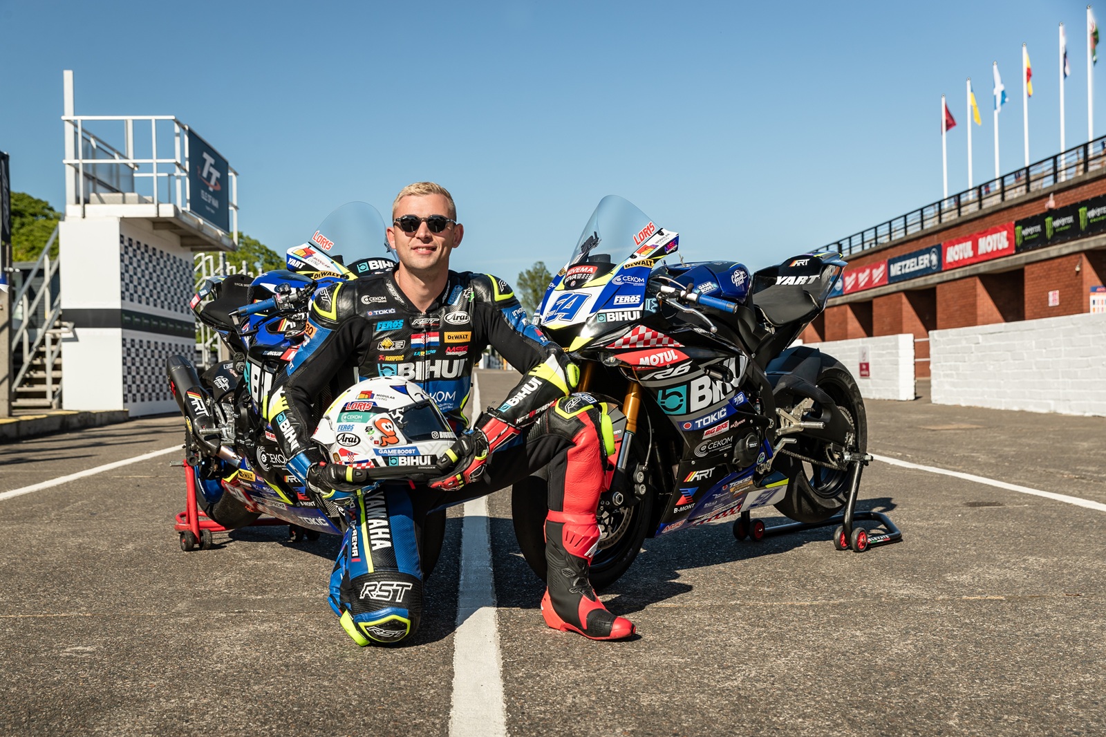 34 School - Loris Majcan Official Website